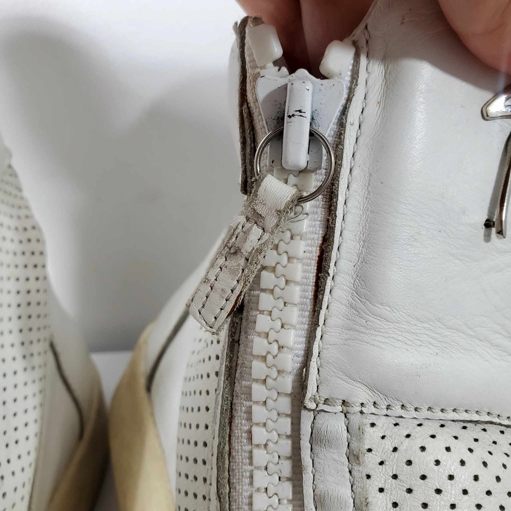 Vintage Giuseppe Zanotti white Croc embossed leather sneakers - Picture 8 of 14